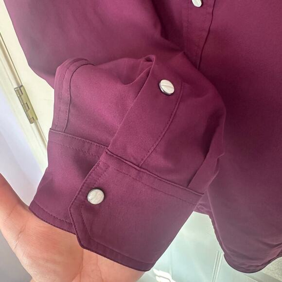 Stio Men’s Eddy Long Sleeve Pearl Snap Shirt LS Size XL Wine Outdoors Hiking - Picture 3 of 8